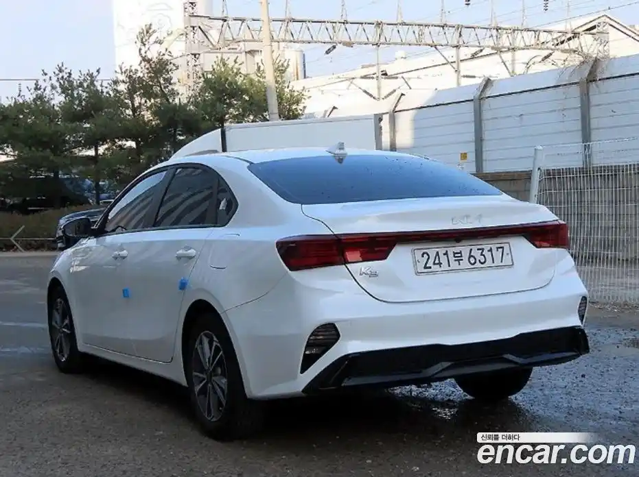 Kia K3 2022 1.6 Автомат в Москве № 123995, фото 3