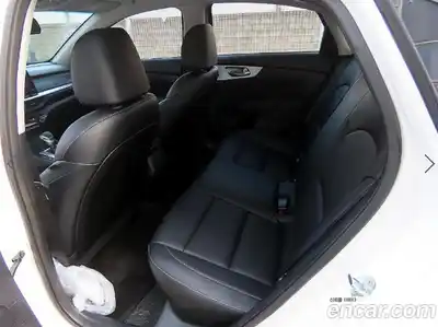 Kia K3 2022 1.6 Автомат в Москве № 123995, миниатюра 6