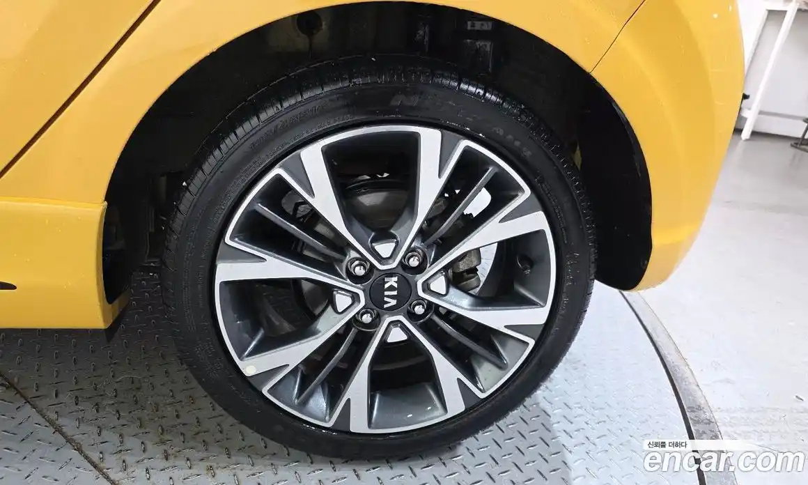 Kia Morning 2021 1.0 Автомат в Москве № 124006, фото 6