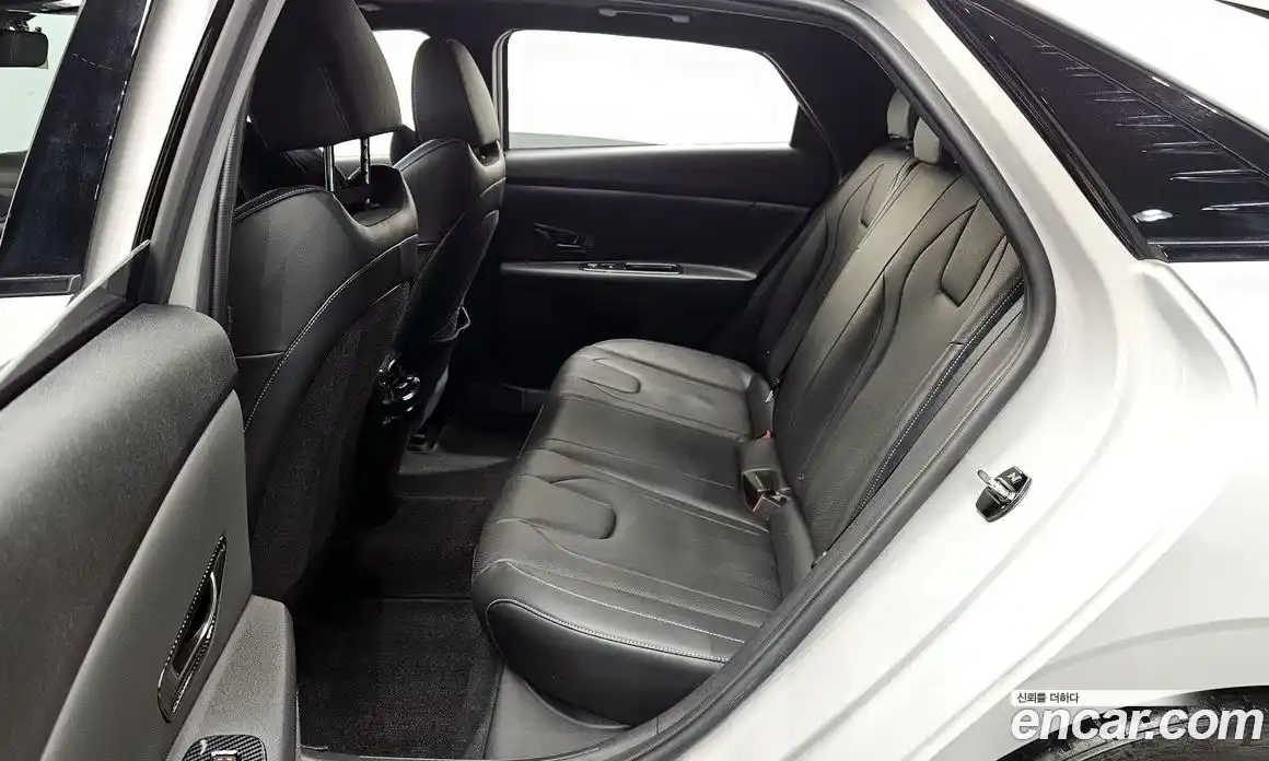 Hyundai Avante 2022 2.0 Автомат в Москве № 127145, фото 6