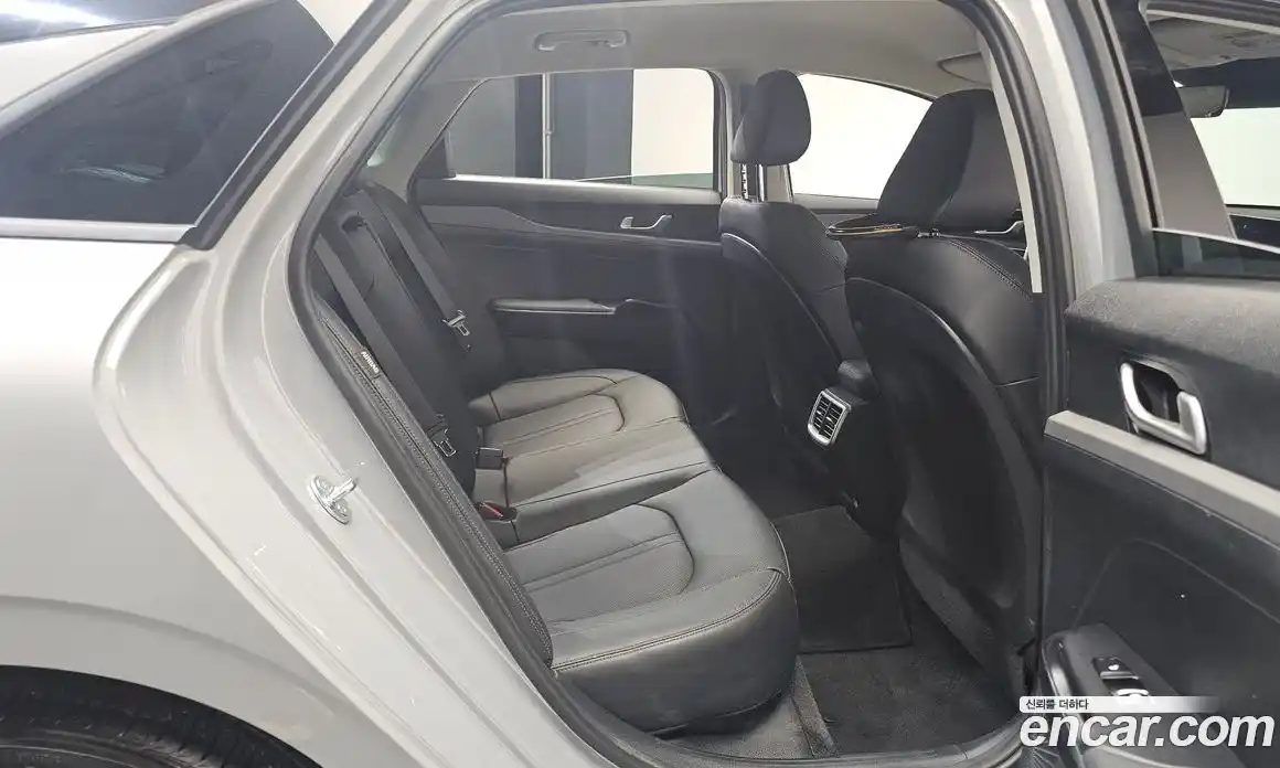 Kia K5 2025 2.0 Автомат в Москве № 128277, фото 17