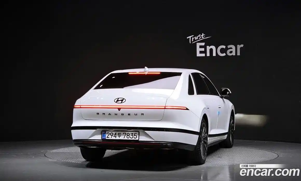 Hyundai Grandeur 2026 1.6 Автомат в Москве № 129603, фото 4