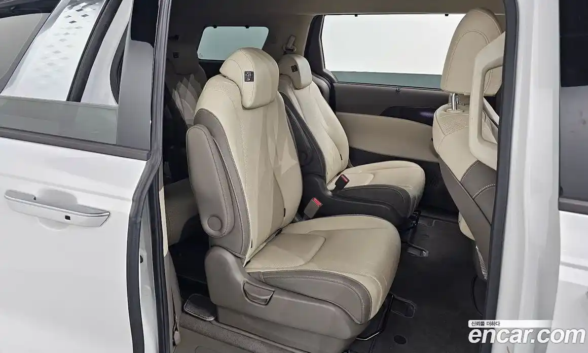 Kia Canival 2021 3.5 Автомат в Москве № 132525, фото 18