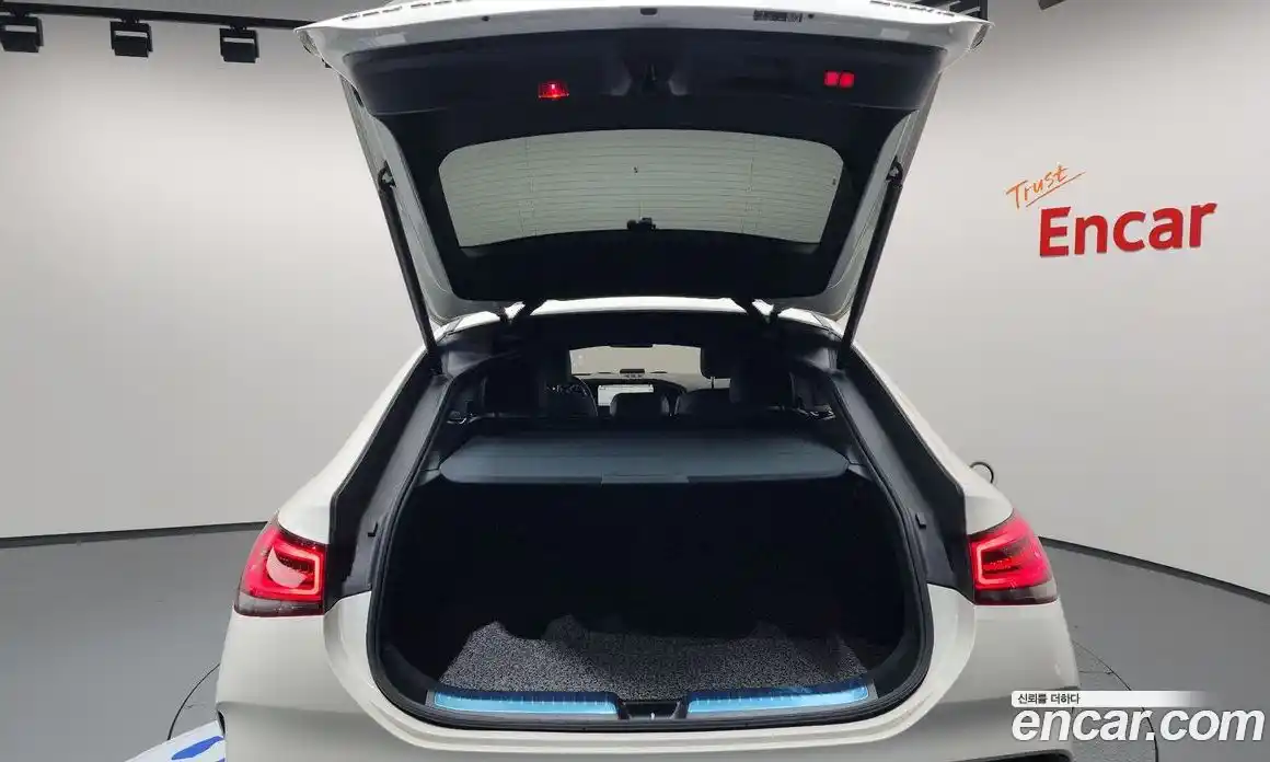 Mercedes-Benz GLE-Class 2023 2.9 Автомат в Москве № 137938, фото 16