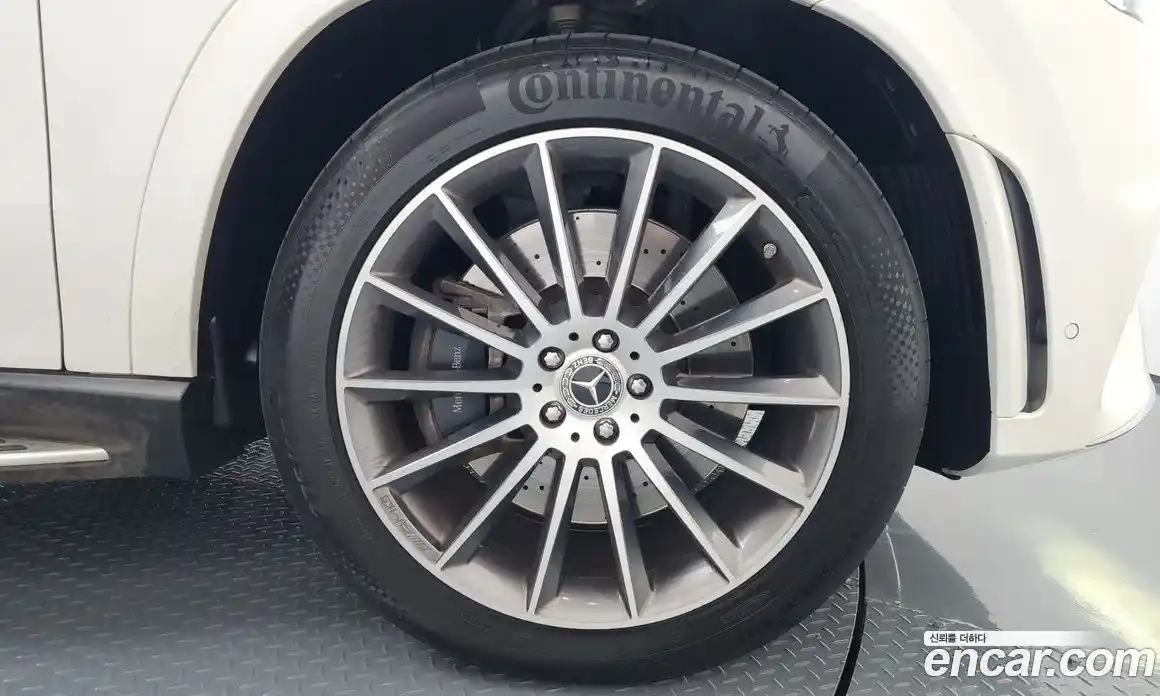 Mercedes-Benz GLE-Class 2023 2.9 Автомат в Москве № 137938, фото 2