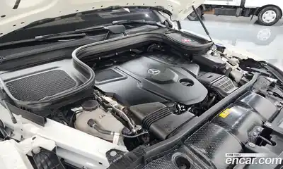 Mercedes-Benz GLE-Class 2023 2.9 Автомат в Москве № 137938, миниатюра 3