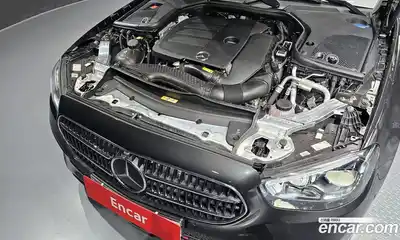 Mercedes-Benz E-Class 2022 2.0 Автомат в Москве № 138889, миниатюра 11