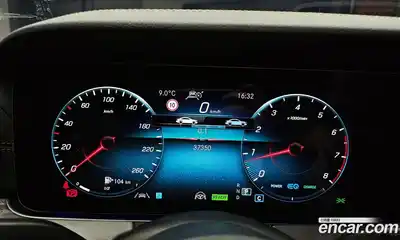 Mercedes-Benz E-Class 2022 2.0 Автомат в Москве № 138889, миниатюра 12