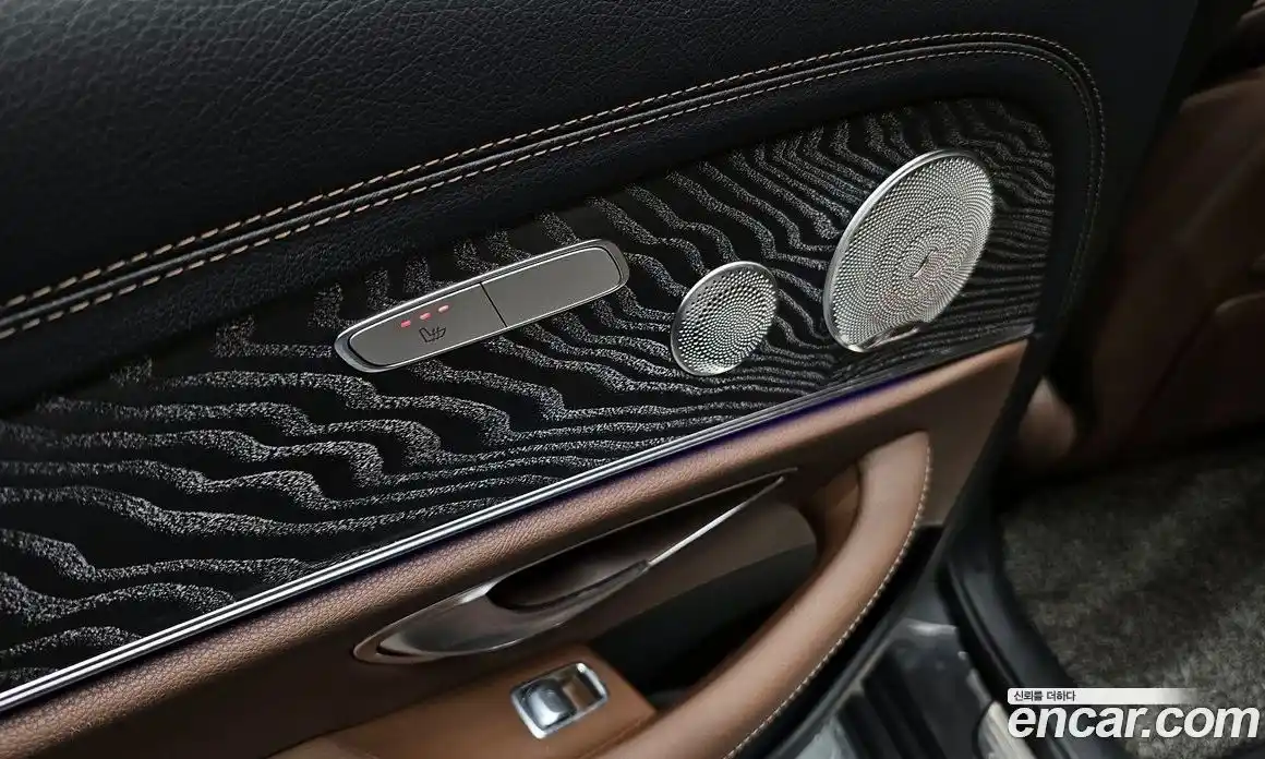 Mercedes-Benz E-Class 2022 2.0 Автомат в Москве № 138889, фото 17