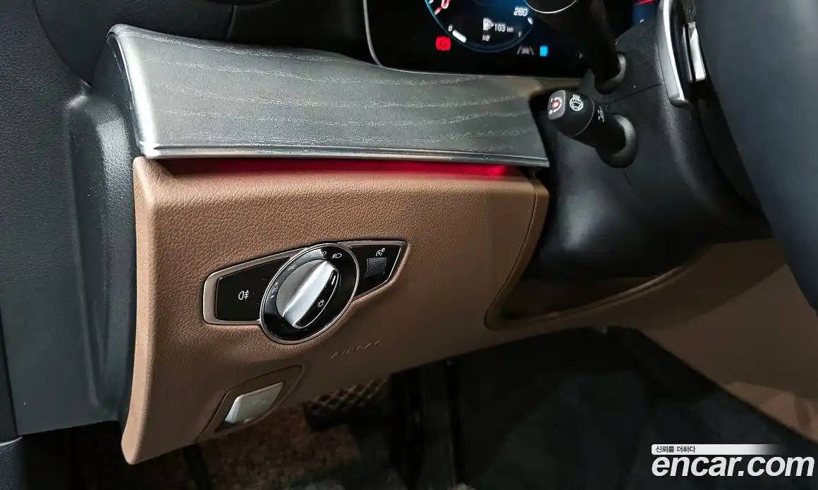 Mercedes-Benz E-Class 2022 2.0 Автомат в Москве № 138889, фото 5