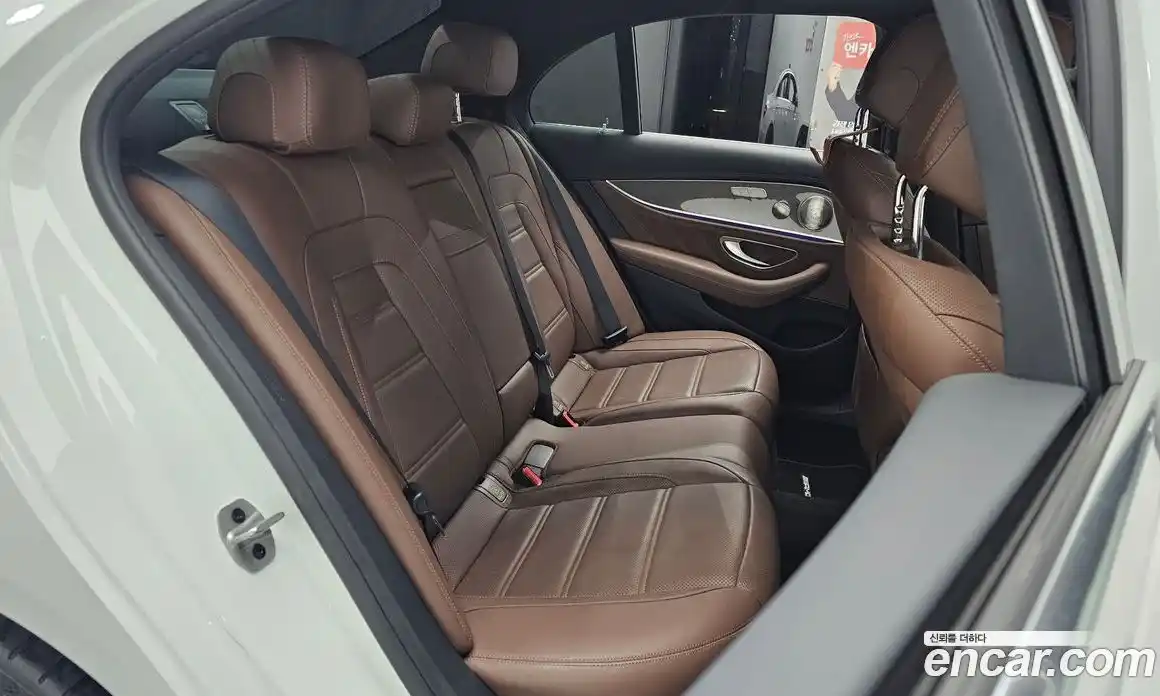 Mercedes-Benz E-Class 2021 3.0 Автомат в Москве № 139473, фото 16