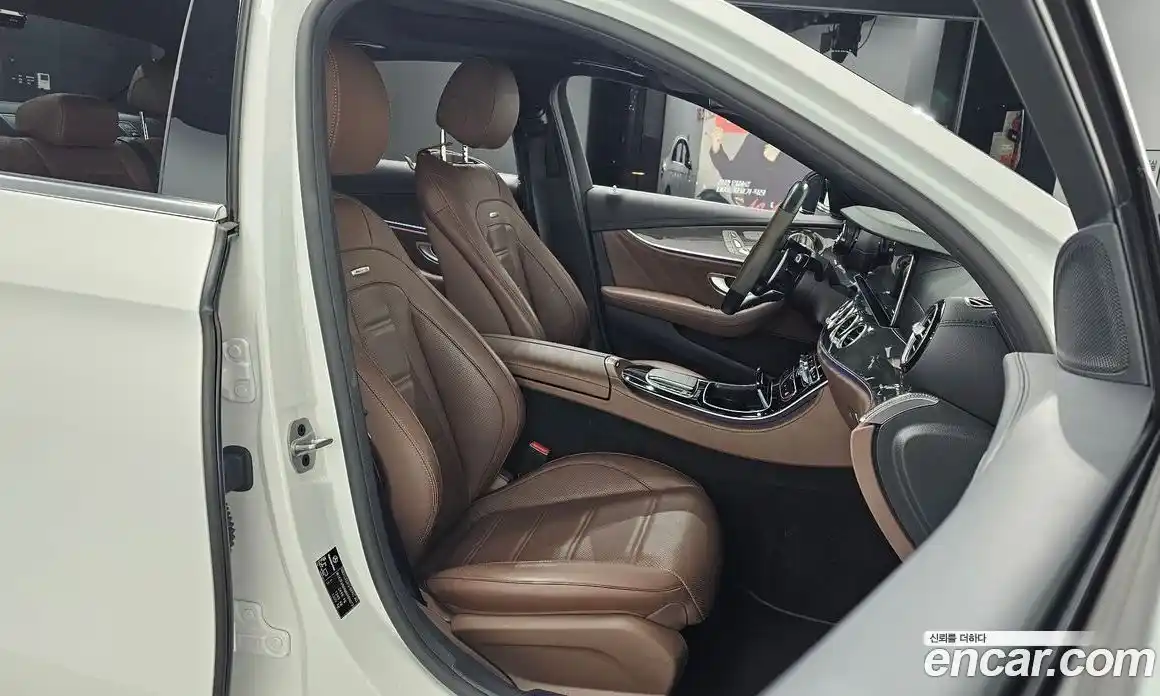 Mercedes-Benz E-Class 2021 3.0 Автомат в Москве № 139473, фото 20