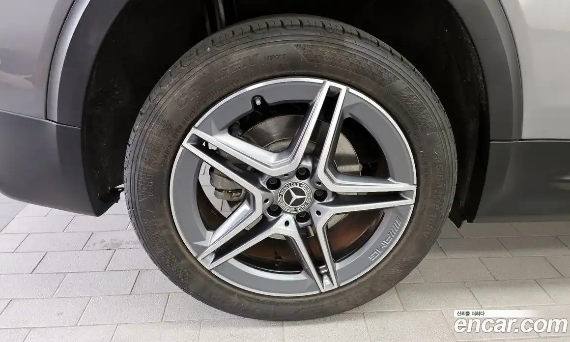 Mercedes-Benz GLB-Class 2022 2.0 Автомат в Москве № 142955, фото 5