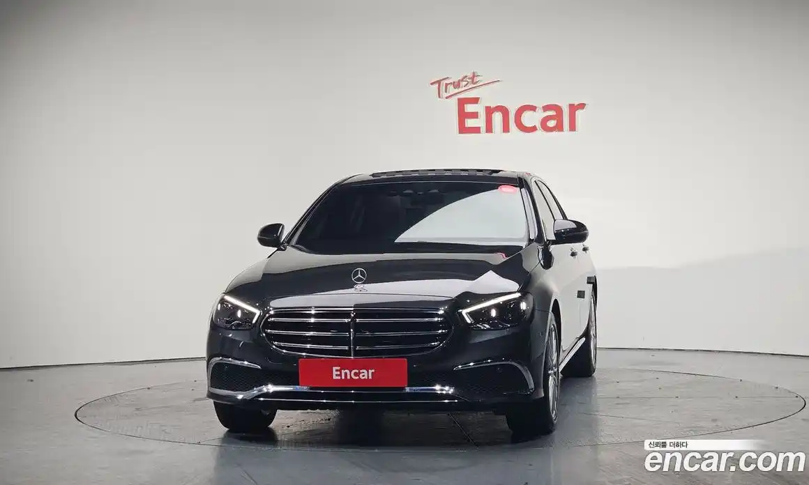 Mercedes-Benz E-Class 2021 2.0 Автомат в Москве № 143128, фото 12