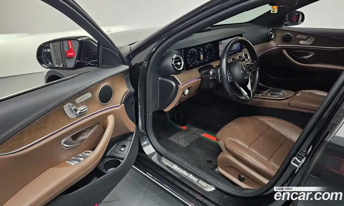 Mercedes-Benz E-Class 2021 2.0 Автомат в Москве № 143128, фото 14