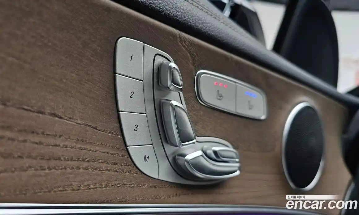 Mercedes-Benz E-Class 2021 2.0 Автомат в Москве № 143128, фото 18