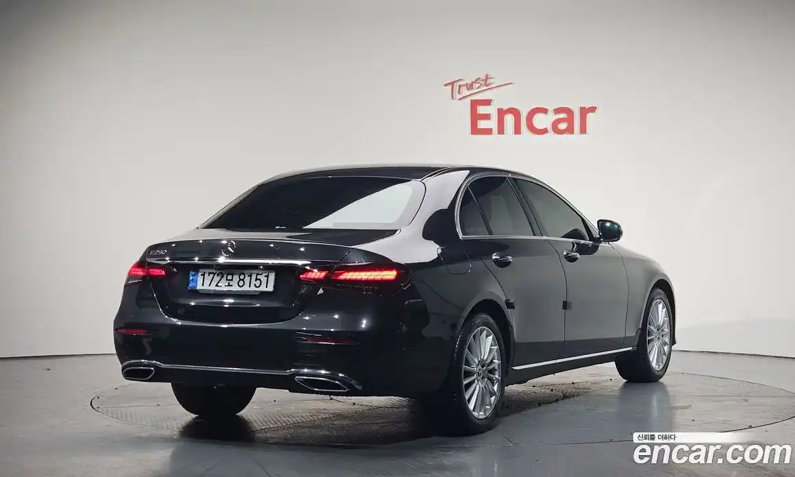 Mercedes-Benz E-Class 2021 2.0 Автомат в Москве № 143128, фото 5