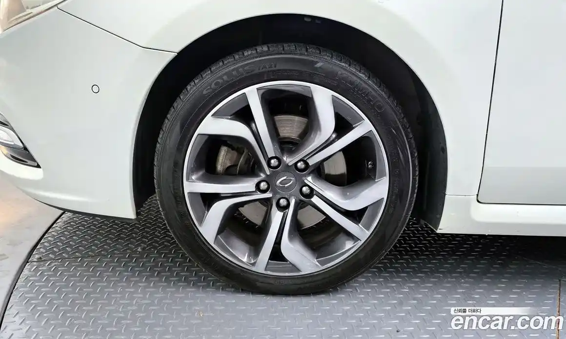 Renault SM7 2015 2.5 Автомат в Москве № 147787, фото 17