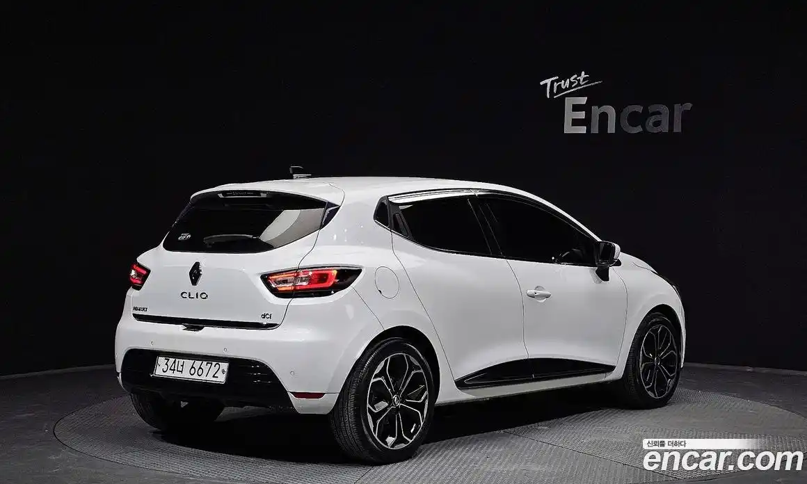 Renault Cilo 2018 1.5 Автомат в Москве № 148220, фото 17