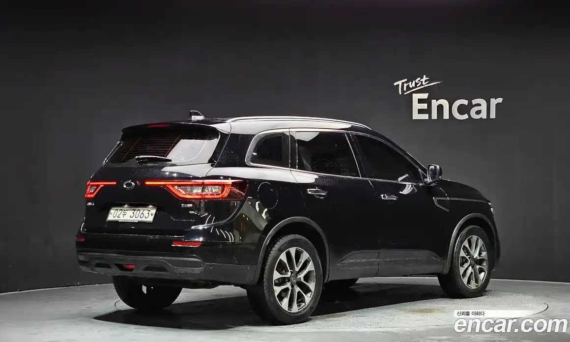 Renault QM6 2017 2.0 Автомат в Москве № 149617, фото 14