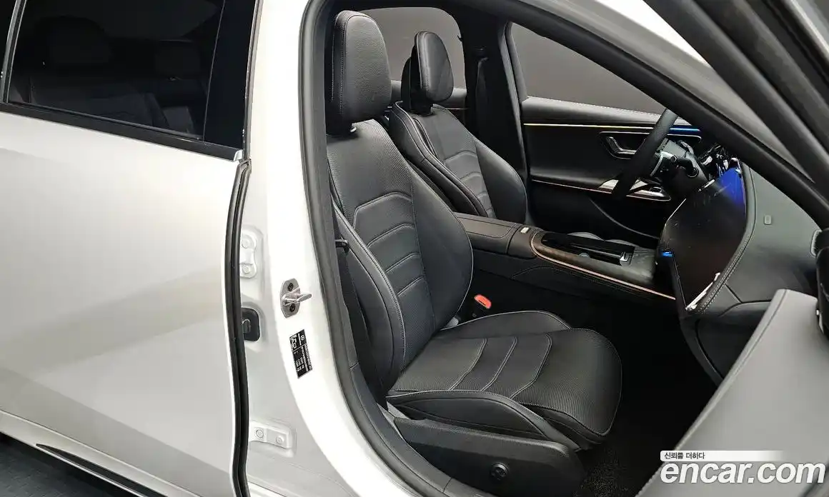 Mercedes-Benz E-Class 2025 2.0 Автомат в Москве № 159986, фото 4