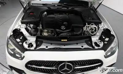 Mercedes-Benz E-Class 2022 1.9 Автомат в Москве № 161337, миниатюра 6