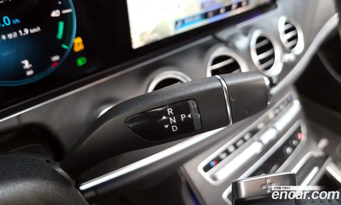 Mercedes-Benz E-Class 2022 1.9 Автомат в Москве № 161337, фото 9