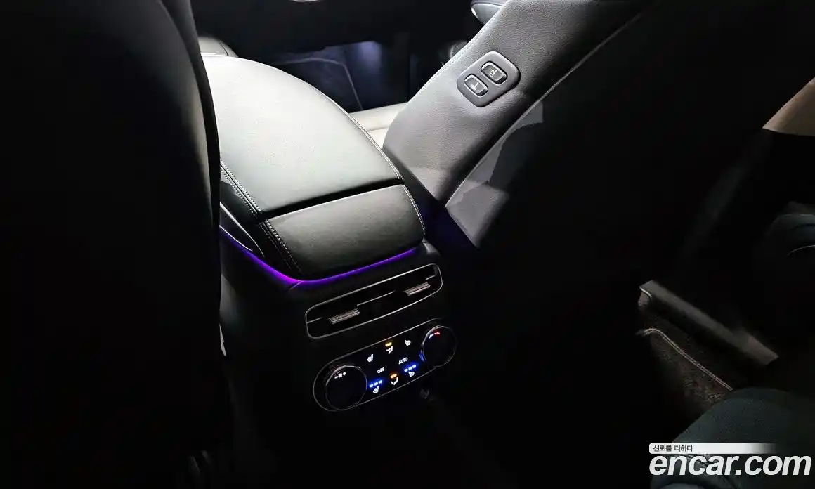 Genesis GV70 2024 2.5 Автомат в Москве № 161381, фото 13