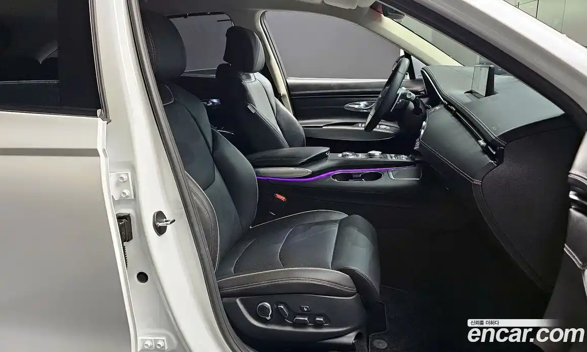 Genesis GV70 2024 2.5 Автомат в Москве № 161381, фото 7