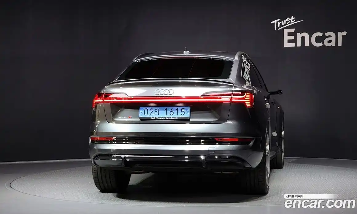 Audi e-tron 2023 0.2 Автомат в Москве № 162299, фото 19