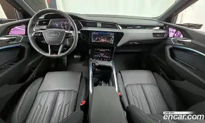 Audi e-tron 2023 0.2 Автомат в Москве № 162299, миниатюра 7