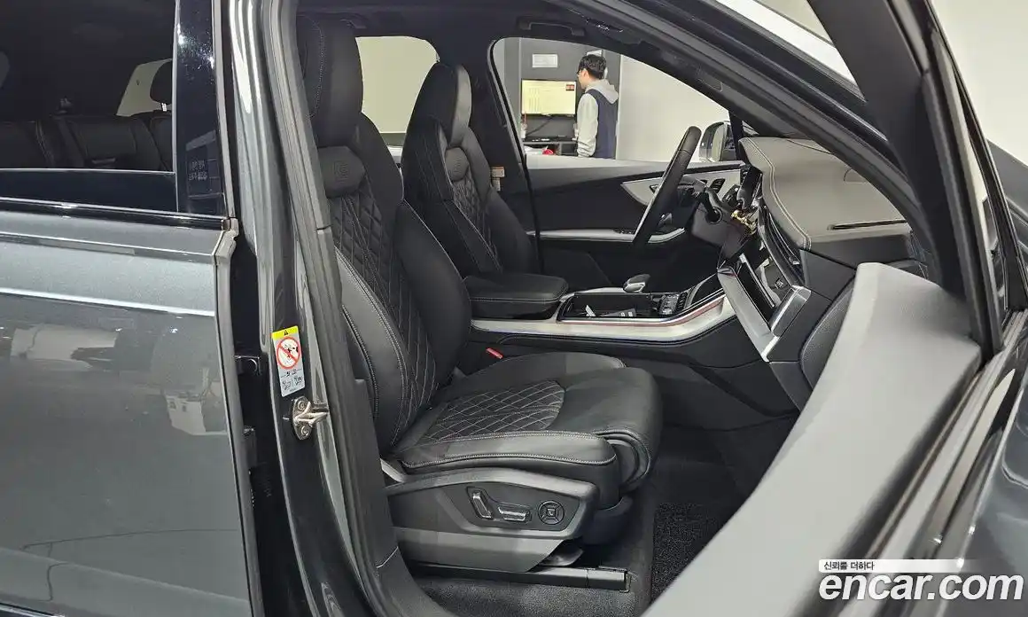 Audi Q7 2023 3.0 Автомат в Москве № 162350, фото 9