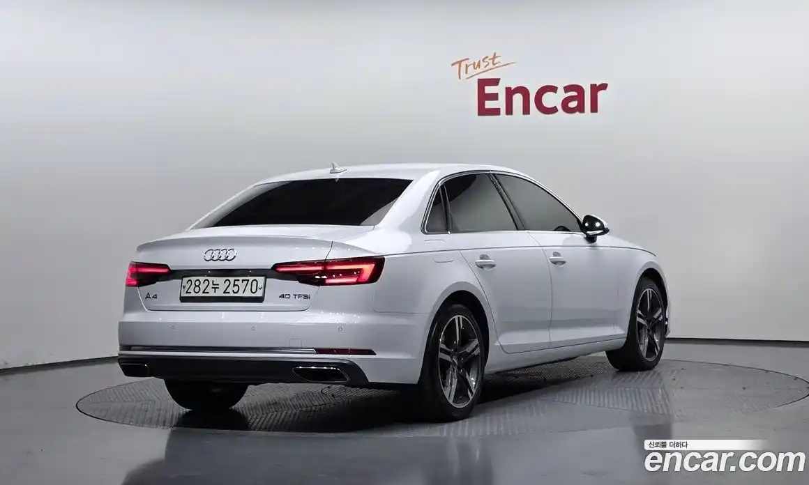 Audi A4 2019 2.0 Автомат в Москве № 163237, фото 1