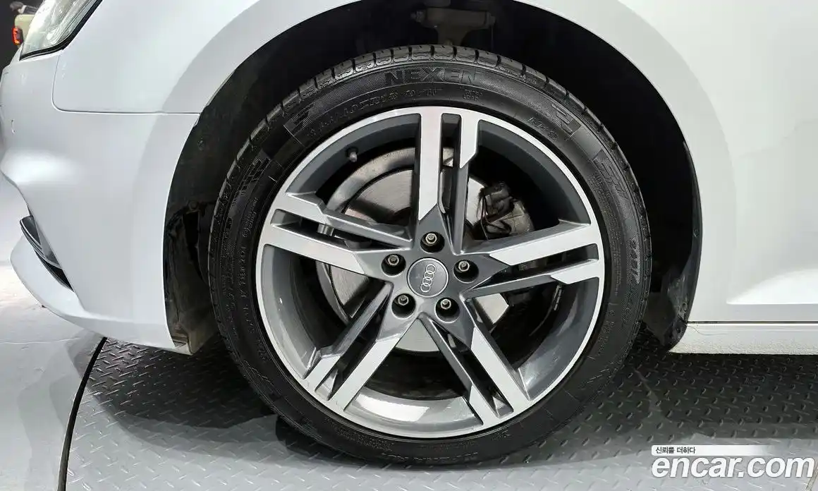 Audi A4 2019 2.0 Автомат в Москве № 163237, фото 9