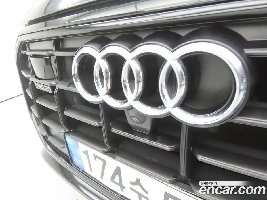 Audi Q8 2021 3.0 Автомат в Москве № 164052, фото 13