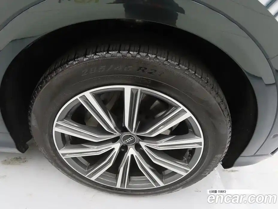 Audi Q8 2021 3.0 Автомат в Москве № 164052, фото 20