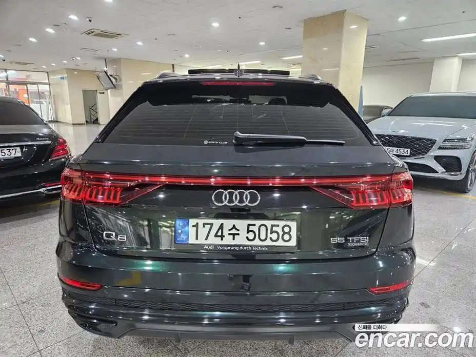 Audi Q8 2021 3.0 Автомат в Москве № 164052, фото 4