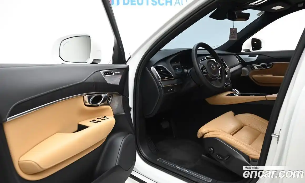 Volvo XC90 2024 2.0 Автомат в Москве № 164124, фото 11