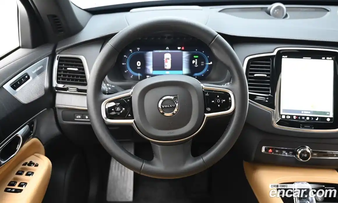 Volvo XC90 2024 2.0 Автомат в Москве № 164124, фото 13