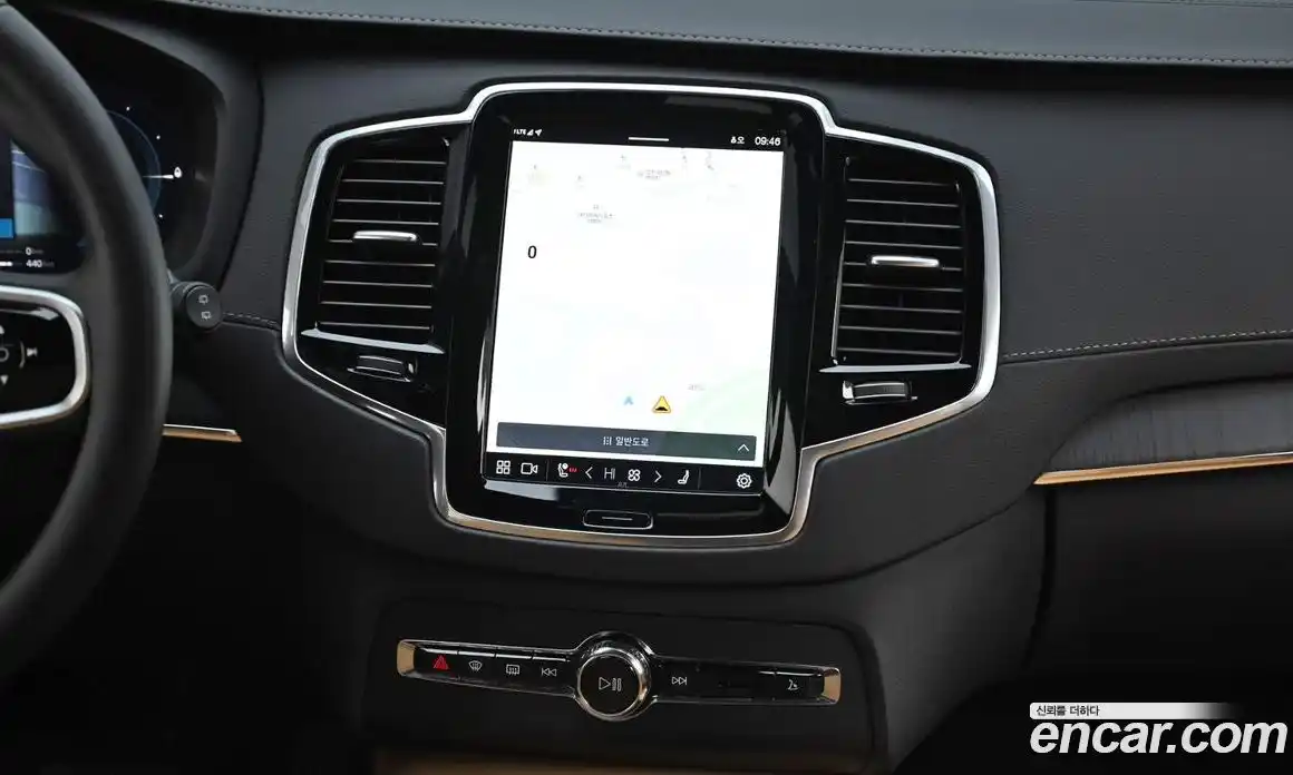 Volvo XC90 2024 2.0 Автомат в Москве № 164124, фото 14