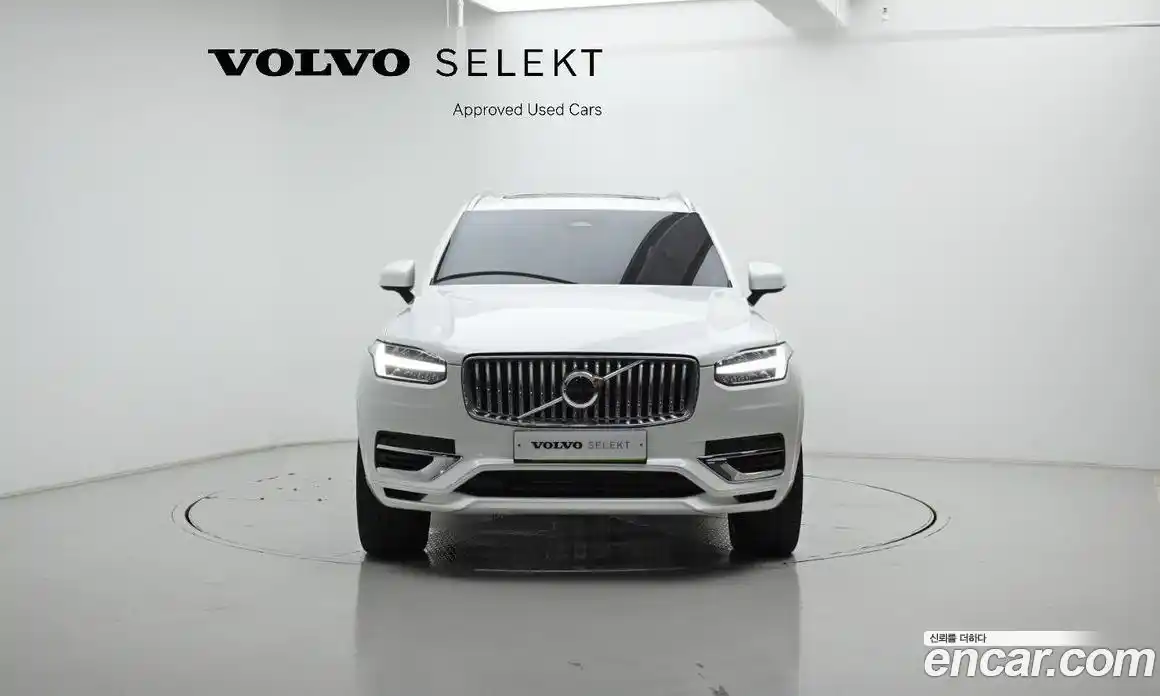Volvo XC90 2024 2.0 Автомат в Москве № 164124, фото 3