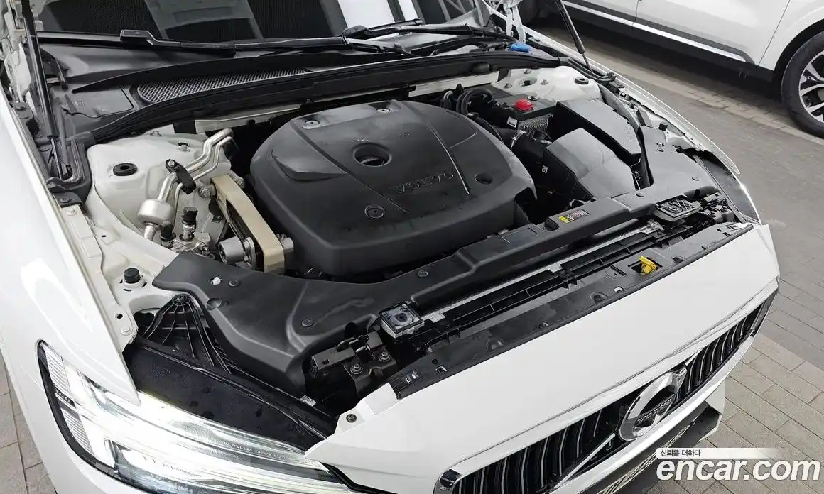 Volvo S60 2020 2.0 Автомат в Москве № 164304, фото 11