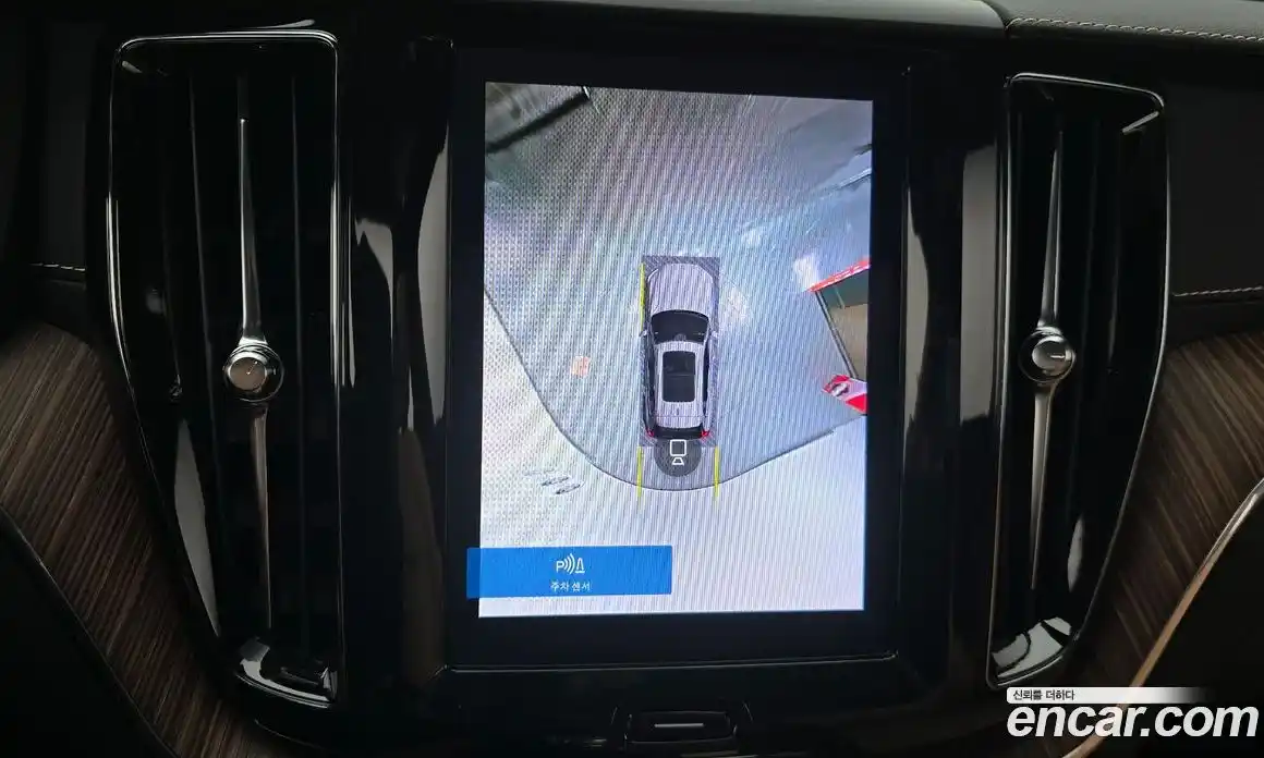 Volvo XC60 2022 2.0 Автомат в Москве № 164458, фото 12