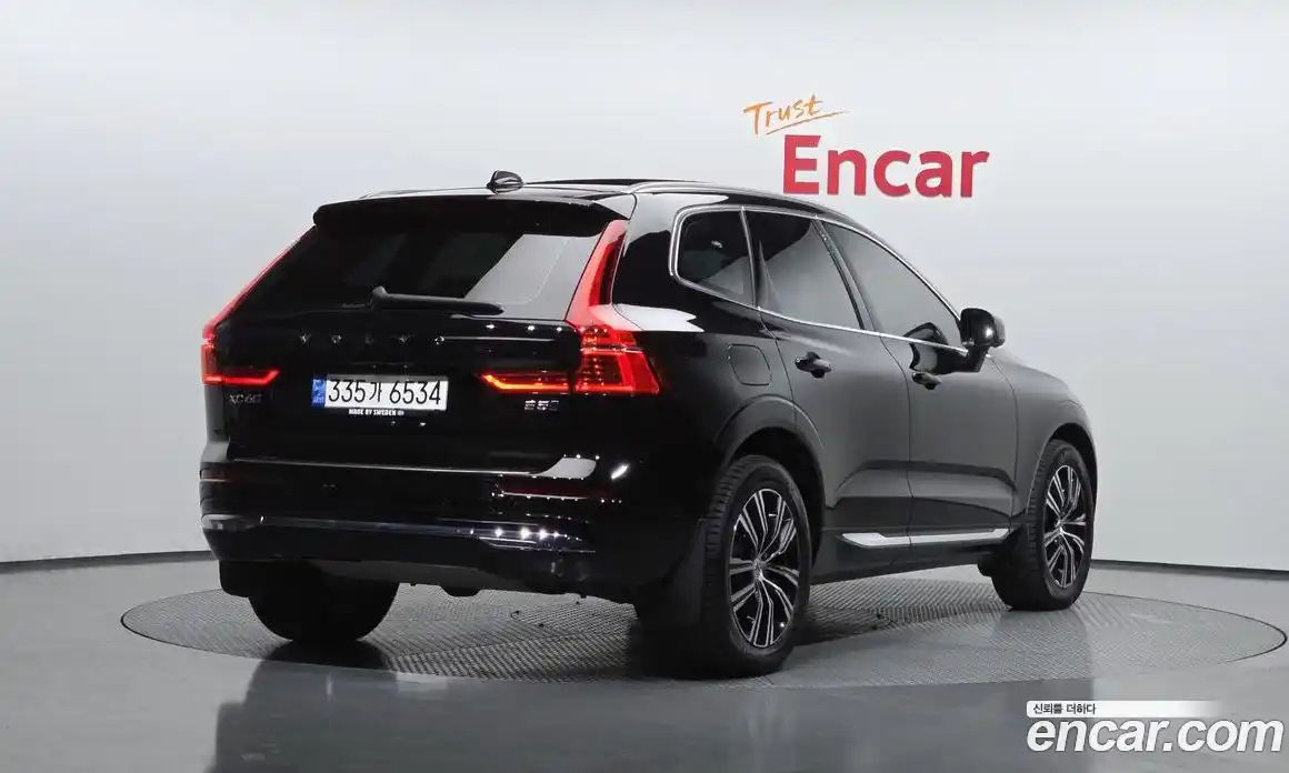 Volvo XC60 2022 2.0 Автомат в Москве № 164458, фото 15