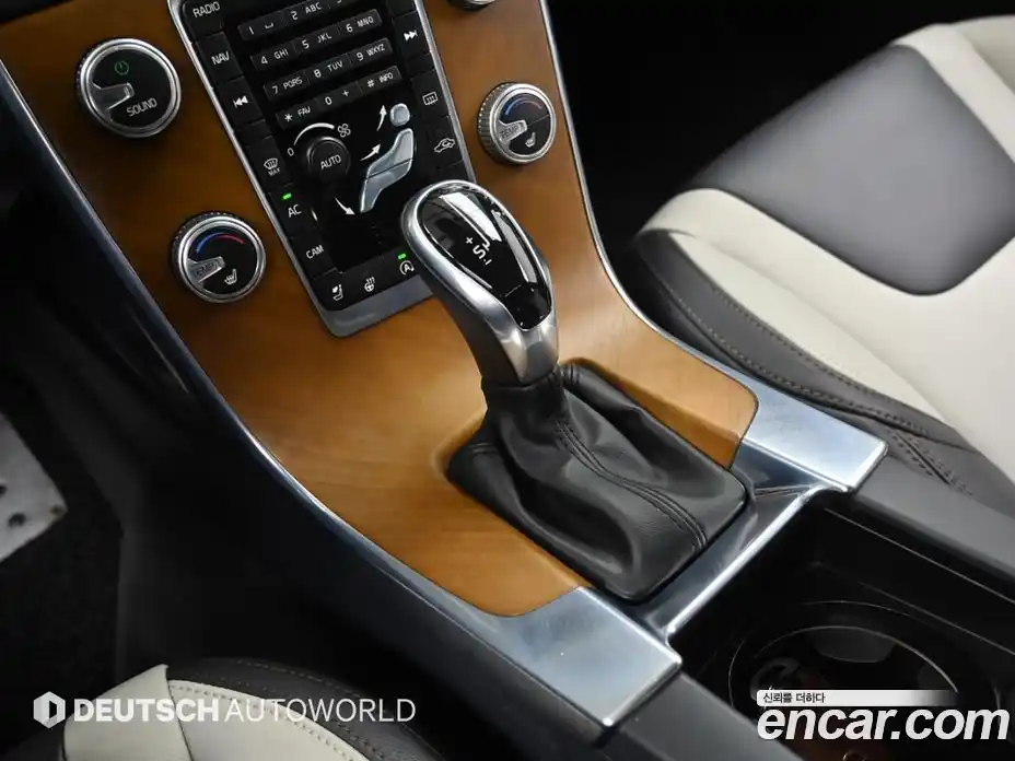 Volvo S60 2016 2.4 Автомат в Москве № 164486, фото 9