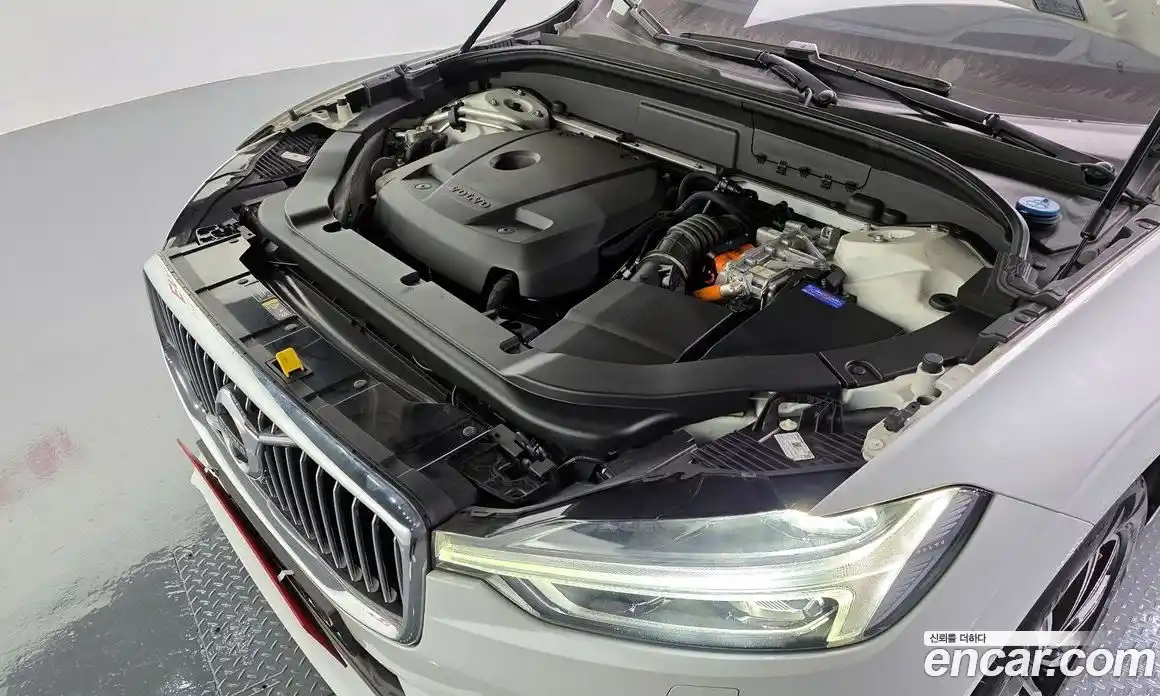 Volvo XC60 2019 2.0 Автомат в Москве № 164555, фото 6