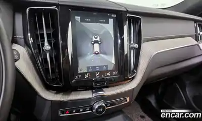 Volvo XC60 2019 2.0 Автомат в Москве № 164555, миниатюра 9