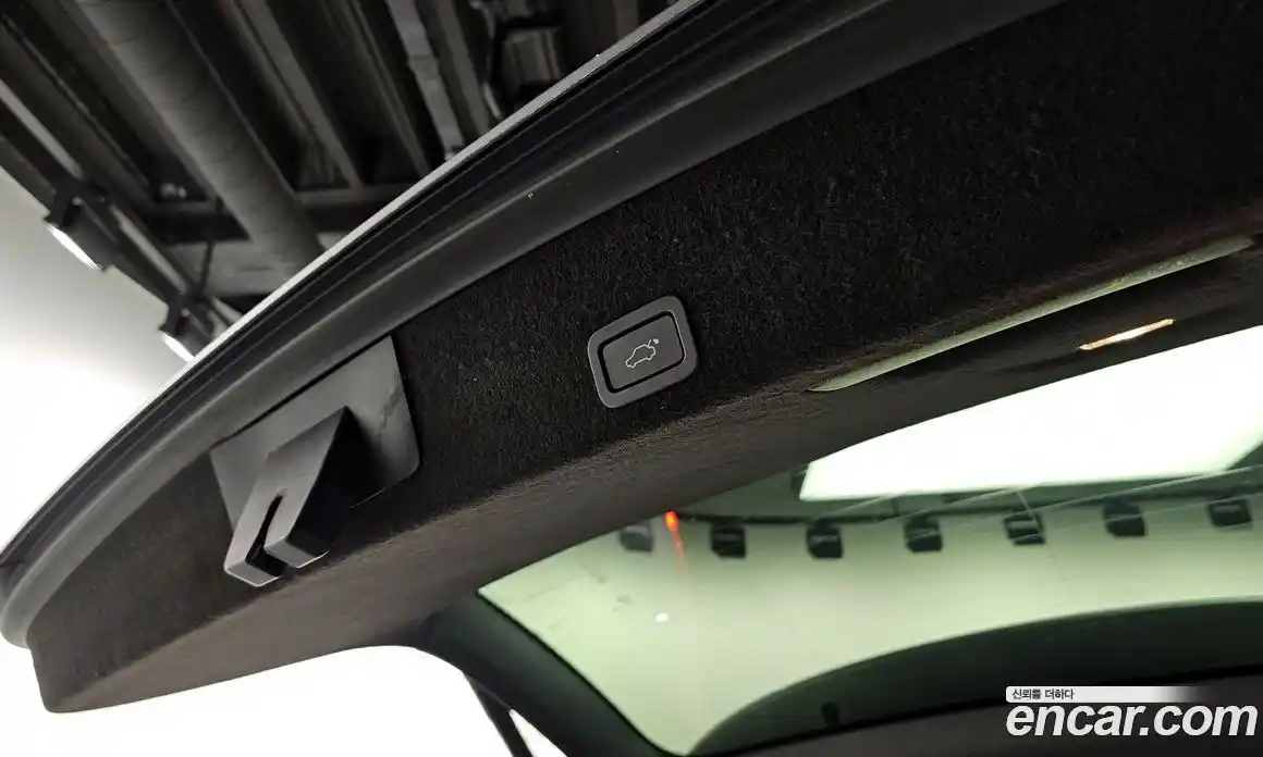 Volvo XC60 2017 2.0 Автомат в Москве № 164679, фото 16