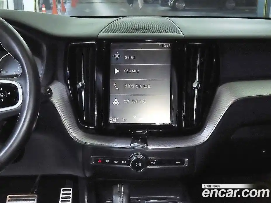 Volvo XC60 2021 2.0 Автомат в Москве № 164816, фото 11