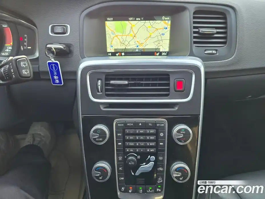 Volvo V60 2016 2.0 Автомат в Москве № 164840, фото 14